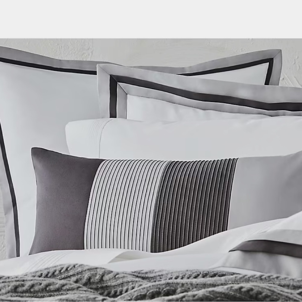 GlucksteinHome
Plaza 3-Piece 400-Thread Count Cotton Duvet Cover Set - Picture 2 of 6